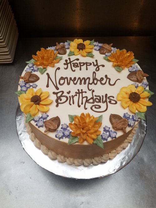 Custom cake by Suzy